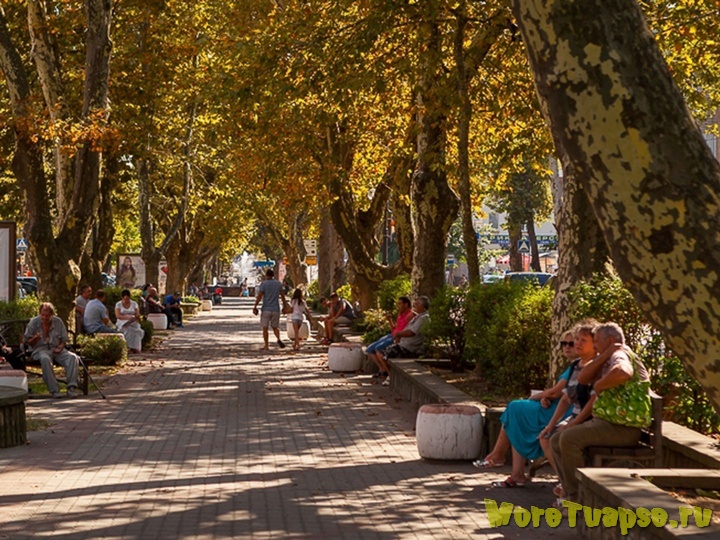 Туапсе, центральная улица (центр)